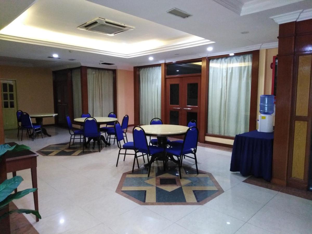 Sara Hotel Labuan Exterior photo