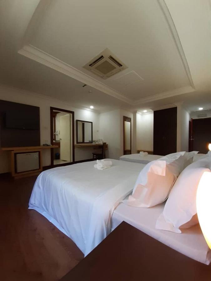 Sara Hotel Labuan Exterior photo