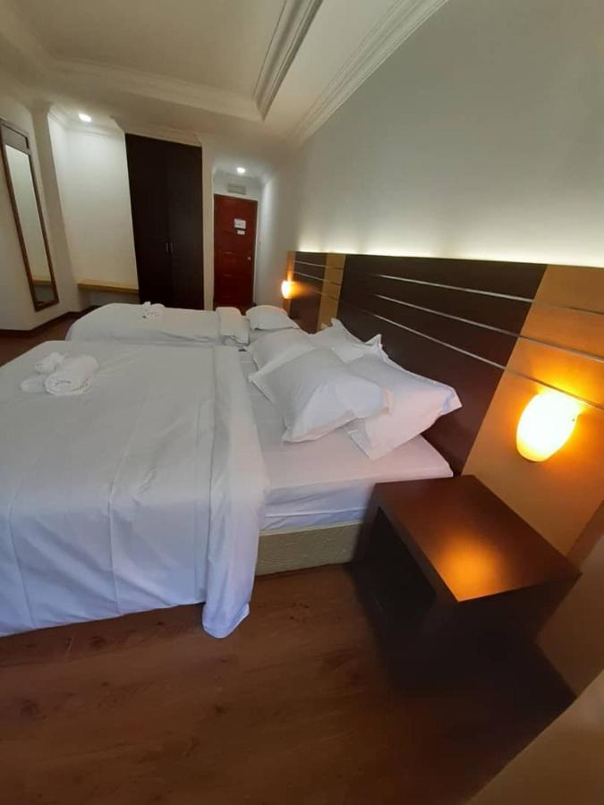 Sara Hotel Labuan Exterior photo